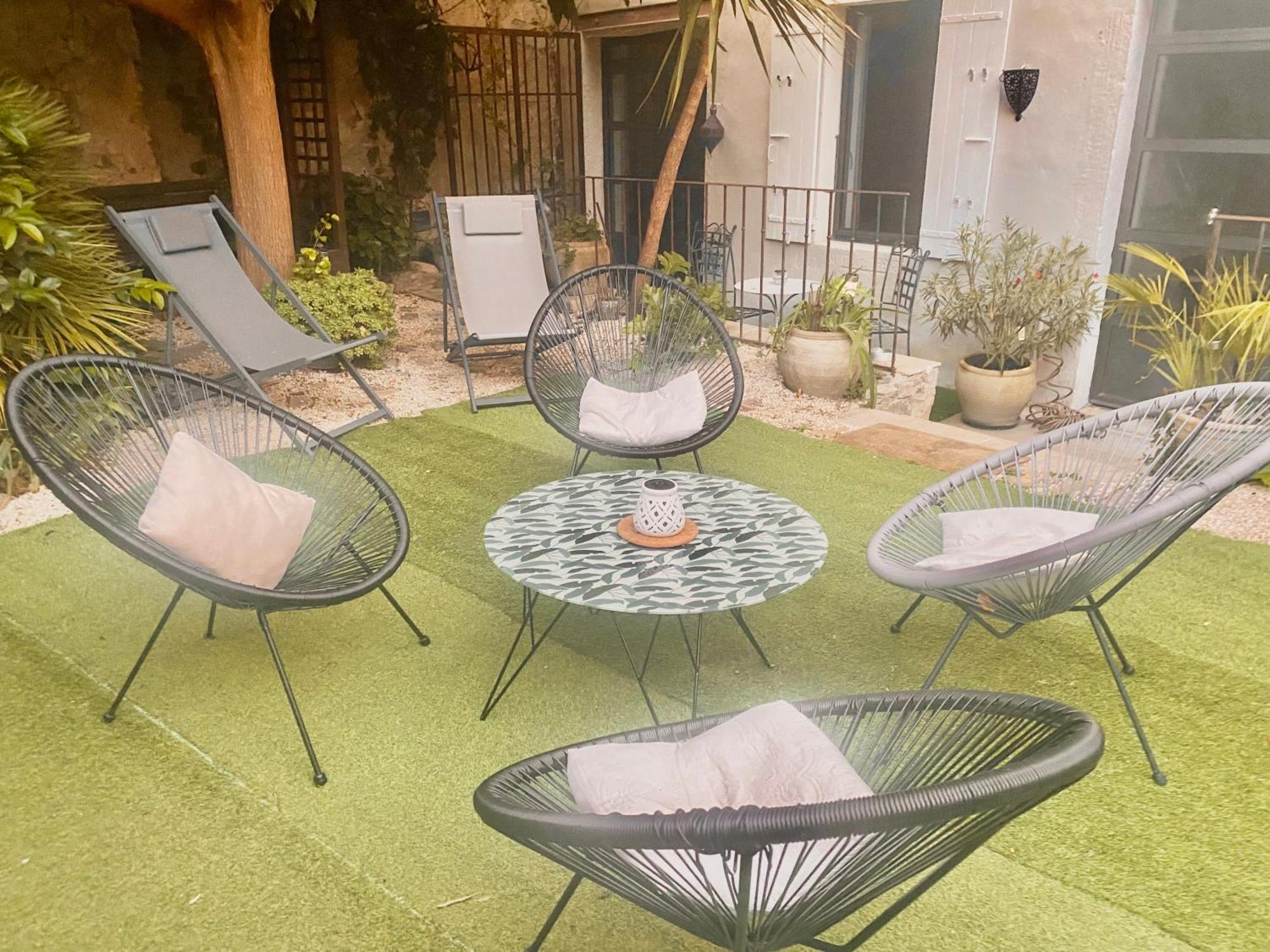 Casa de Férias Les Lauriers Duplex Centre Avec Jardin Nyons
